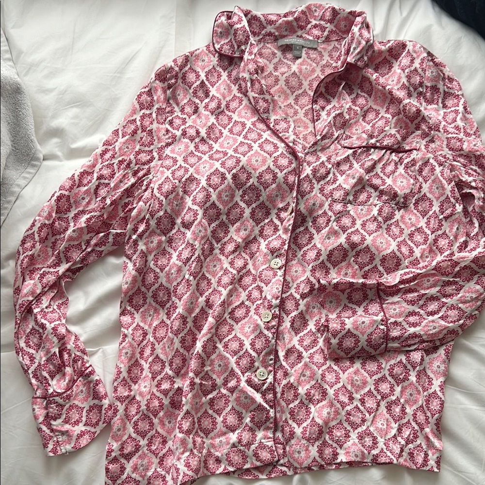 Neiman Marcus silk Pink and White Patterned Button-Up Shirt